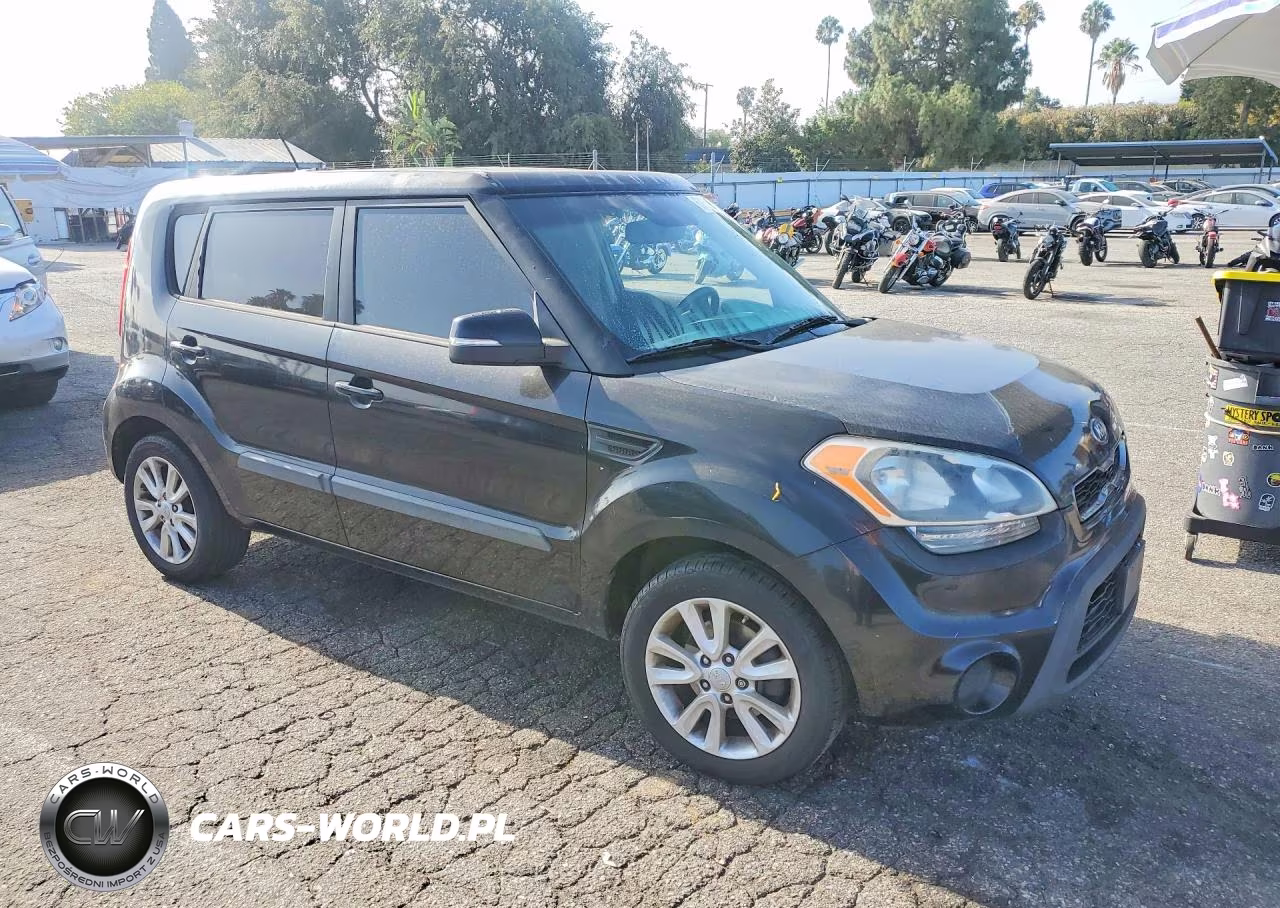 2013 Kia Soul + VIN:KNDJT2A66D7482397 - 4