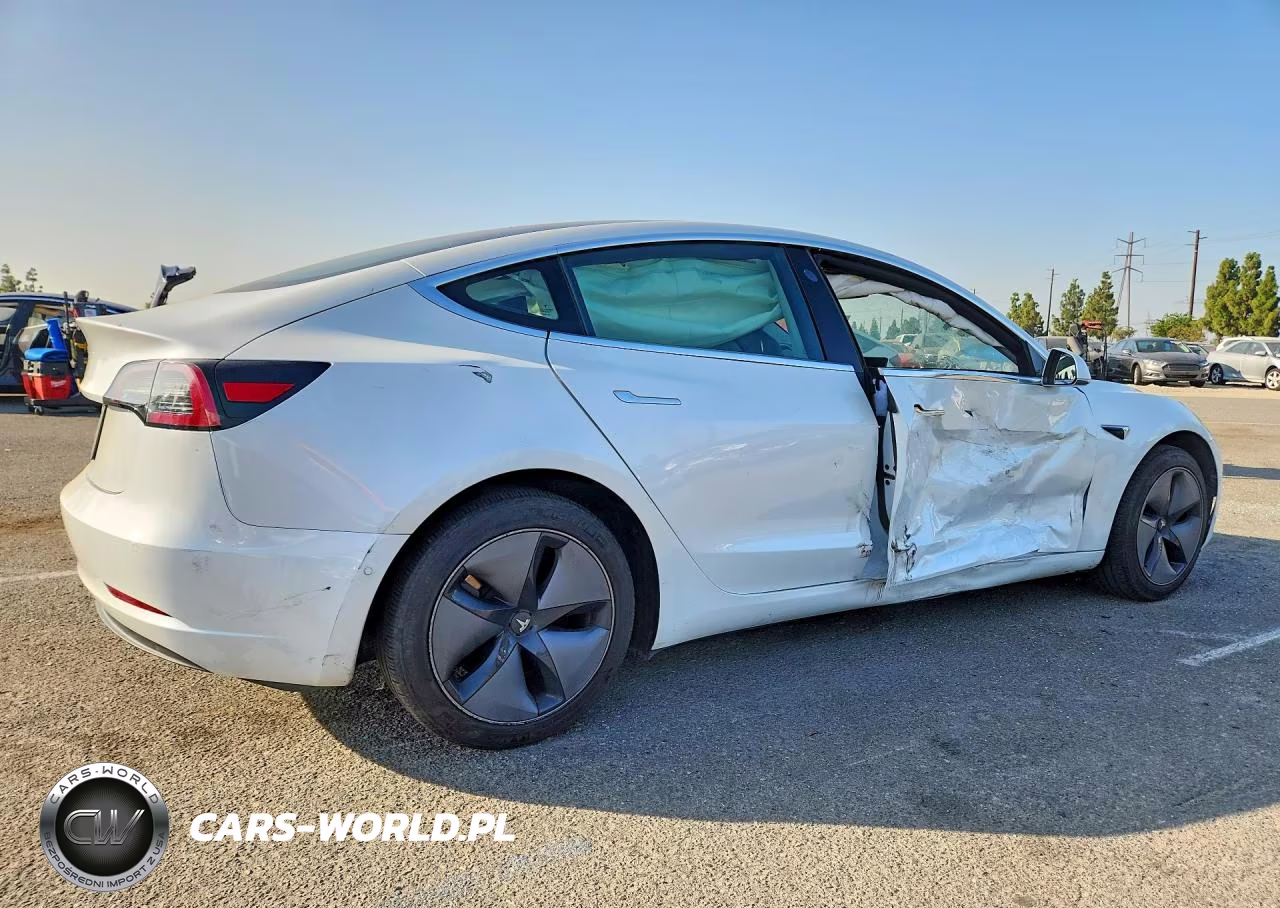 2020 Tesla Model 3 VIN:5YJ3E1EA1LF658860 - 3
