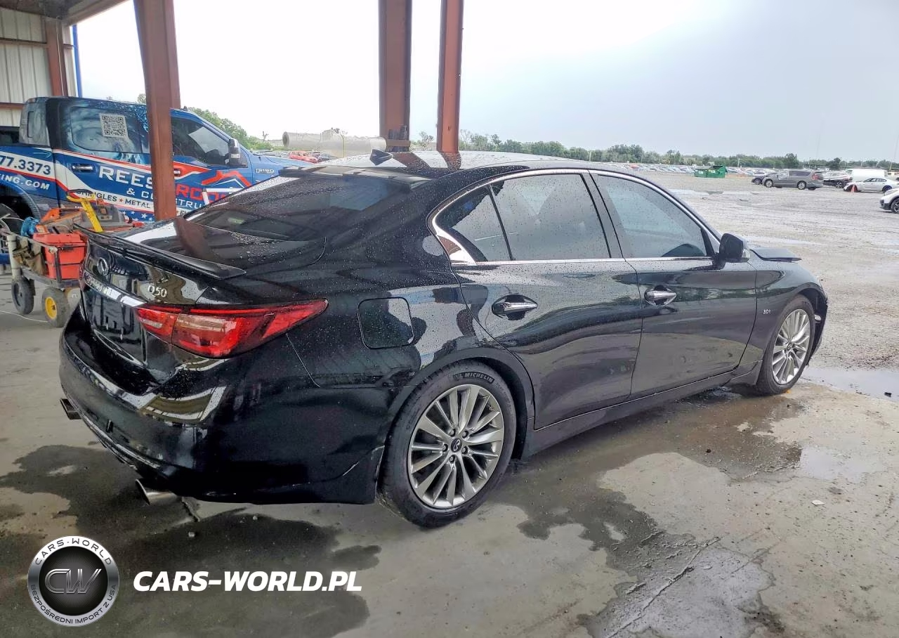 2018 Infiniti Q50 3.0T Luxe VIN:JN1EV7AP9JM358335 - 3