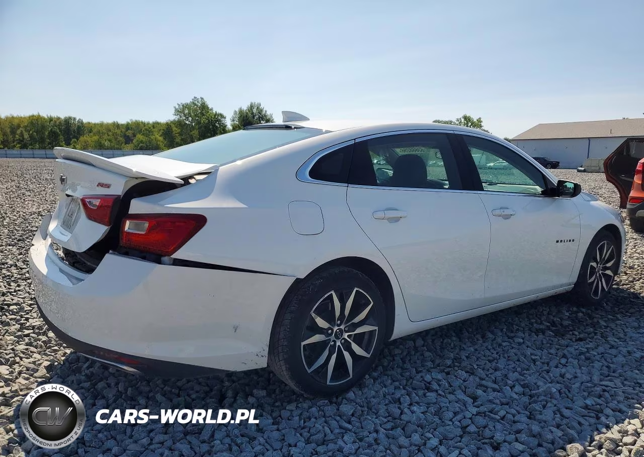 2023 Chevrolet Malibu Rs VIN:1G1ZG5ST5PF170572 - 3
