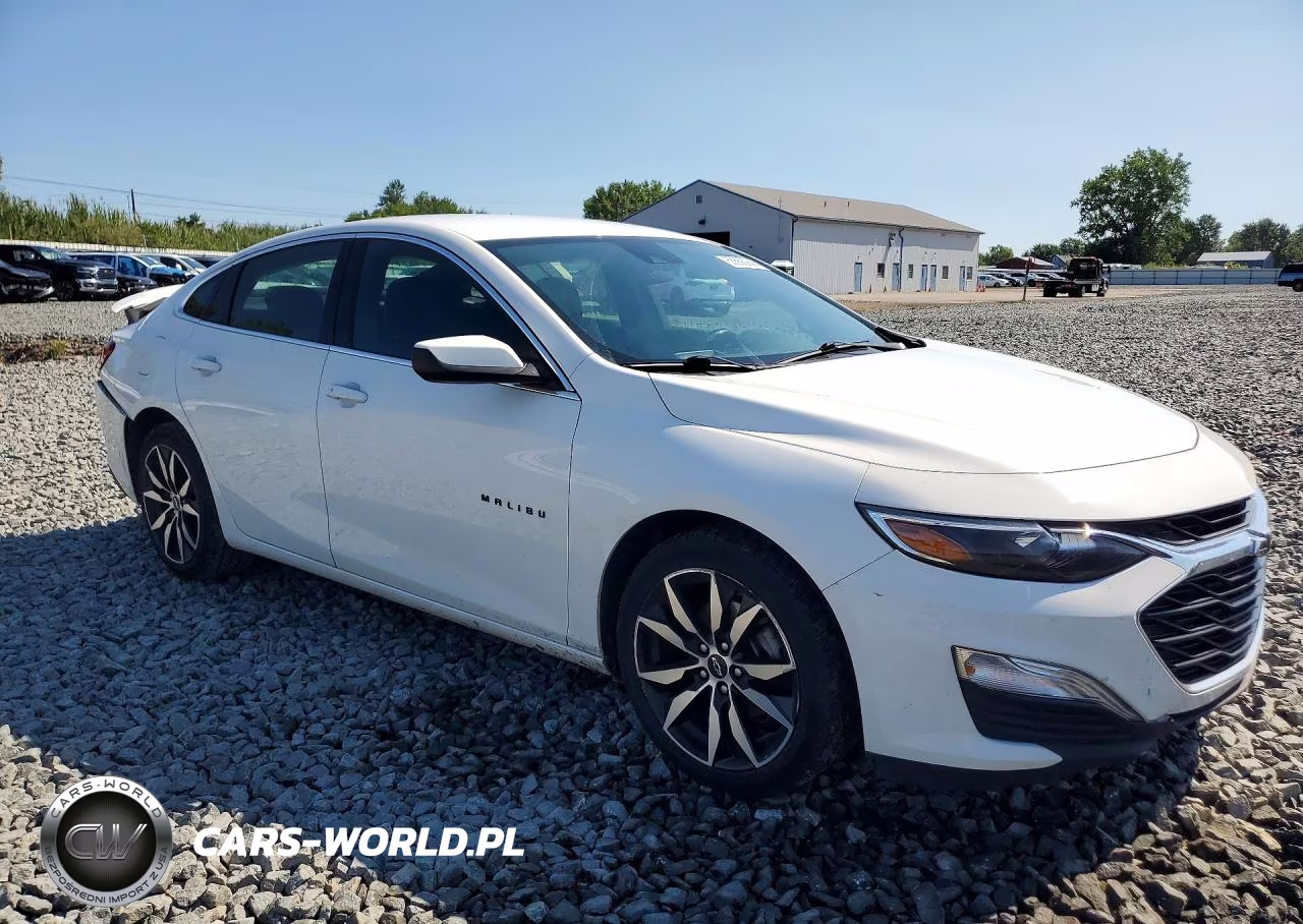 2023 Chevrolet Malibu Rs VIN:1G1ZG5ST5PF170572 - 4