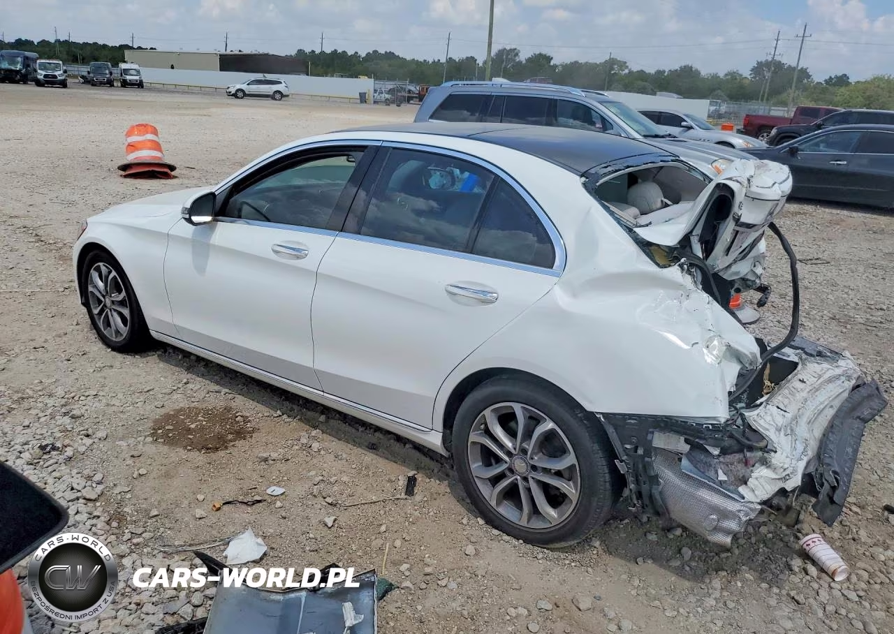 2016 Mercedes-Benz C 300 VIN:55SWF4JB3GU127884 - 2