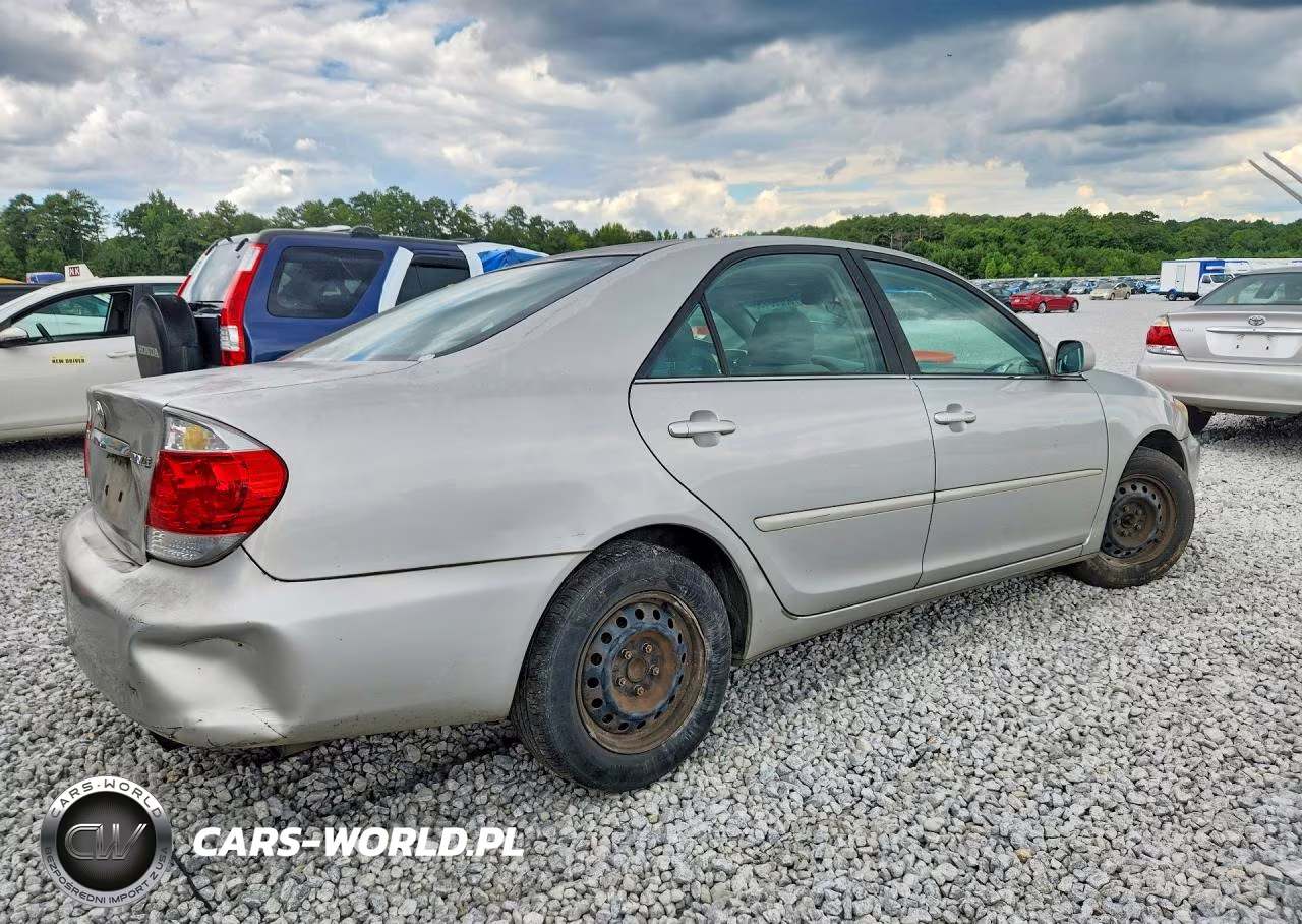 2006 Toyota Camry Le VIN:4T1BE32K56U156185 - 3