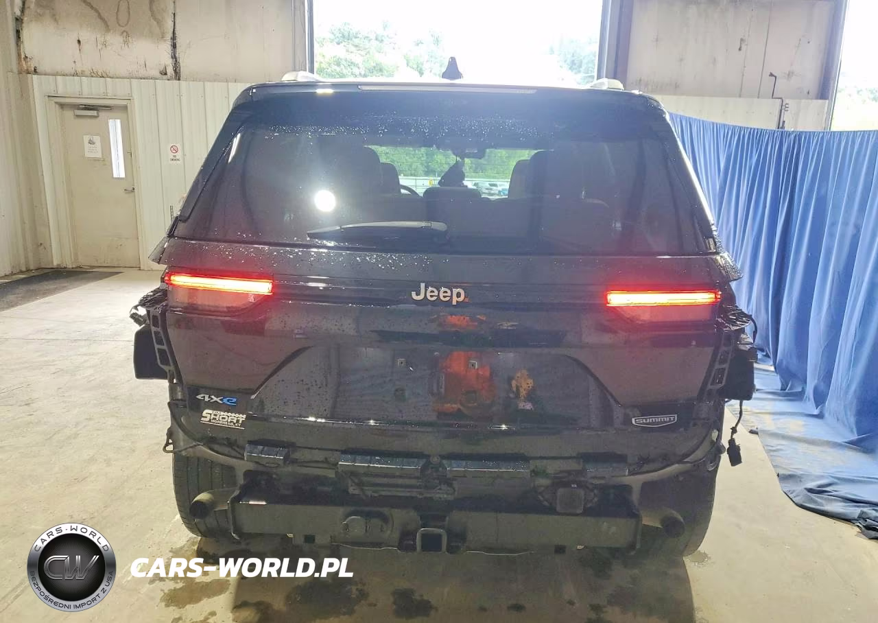2022 Jeep Grand Cherokee Summit 4Xe VIN:1C4RJYE62N8757345 - 6