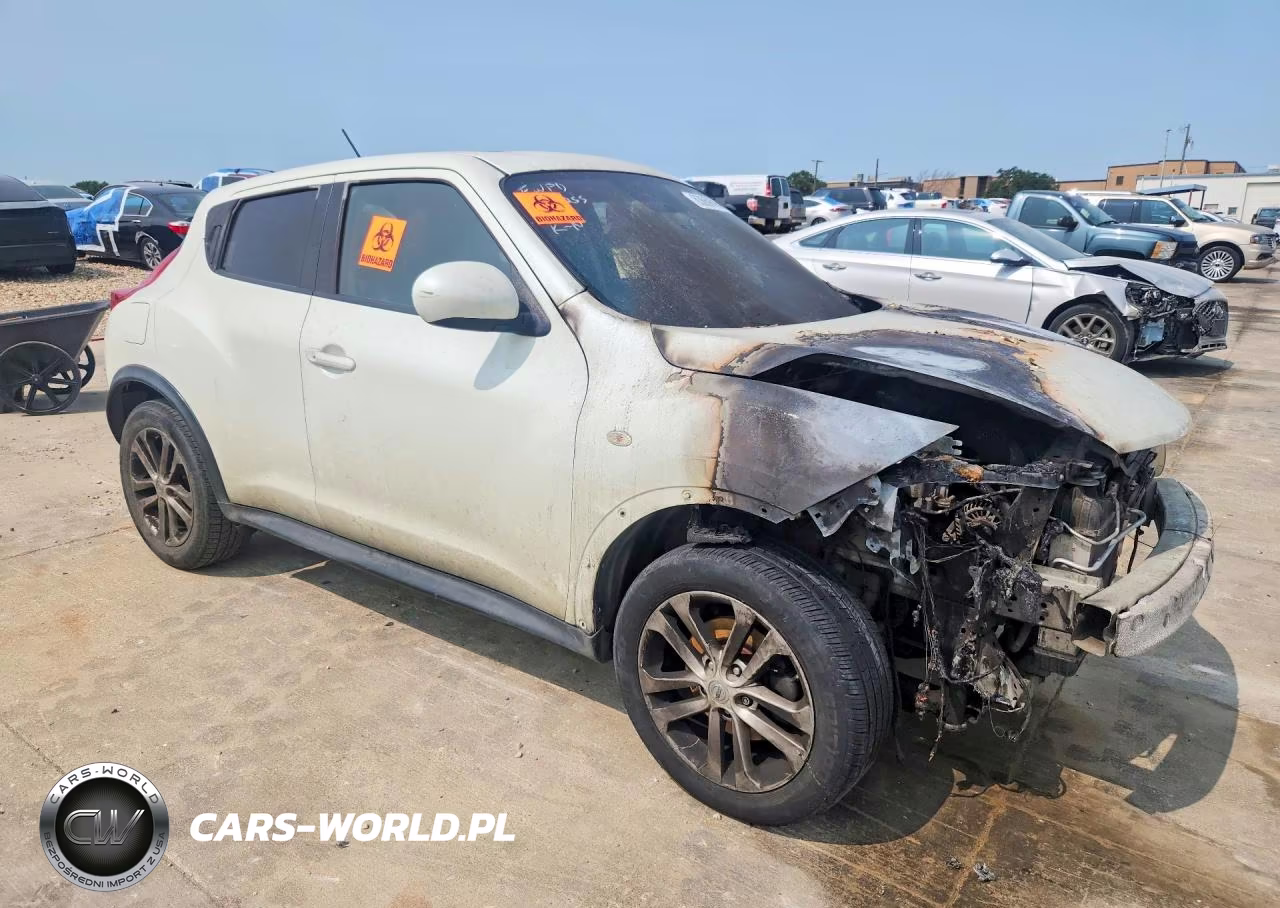 2012 Nissan Juke S VIN:JN8AF5MRXCT117360 - 4