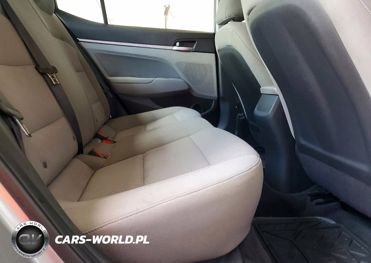 2020 Hyundai Elantra Sel VIN:5NPD84LF4LH552822 - 10