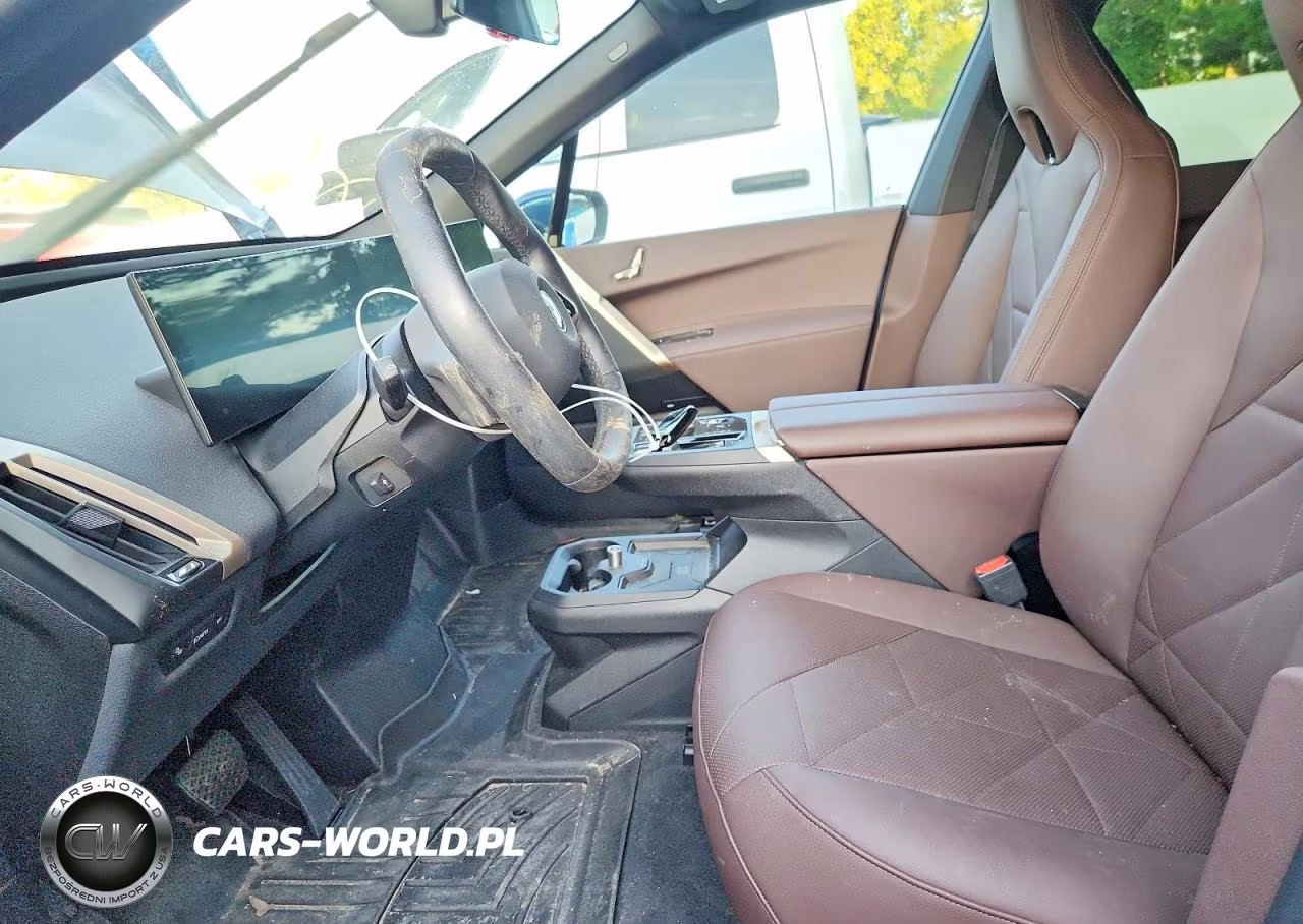 2025 BMW Ix xDrive50 VIN:WB523CF07SCS85866 - 7
