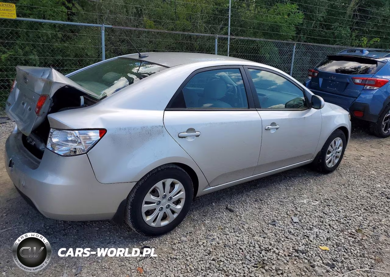 2013 Kia Forte Lx VIN:KNAFT4A22D5663830 - 3