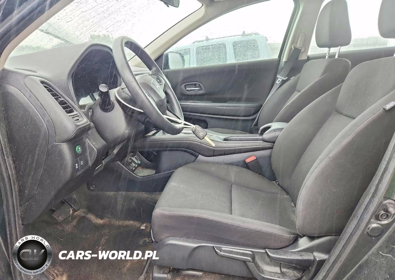 2018 Honda Hr-V Lx VIN:3CZRU6H38JG701535 - 7