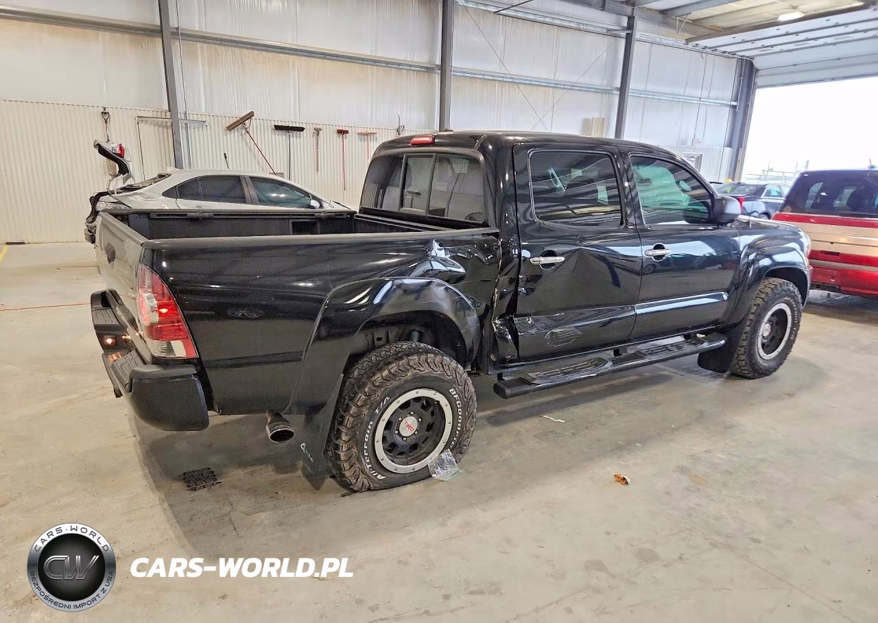 2011 Toyota Tacoma VIN:3TMLU4EN0BM061586 - 3