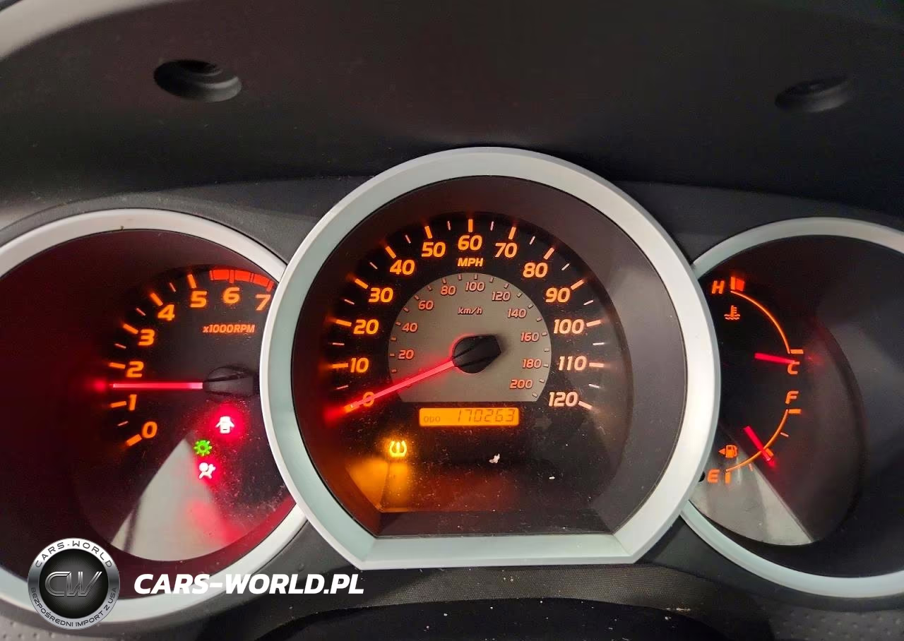 2011 Toyota Tacoma VIN:3TMLU4EN0BM061586 - 9