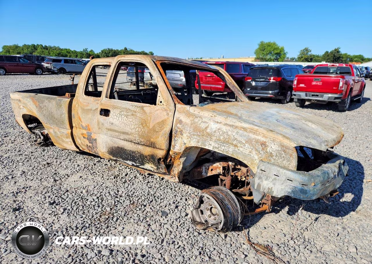 1999 Chevrolet Silverado K1500 VIN:1GCEK19T4XE190790 - 4