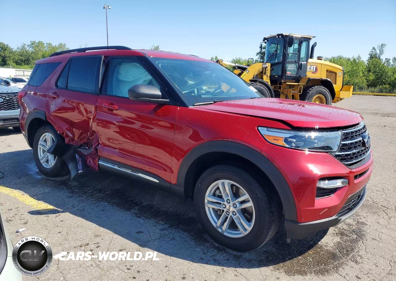 2021 Ford Explorer Xlt VIN:1FMSK8DH9MGC11367 - 4