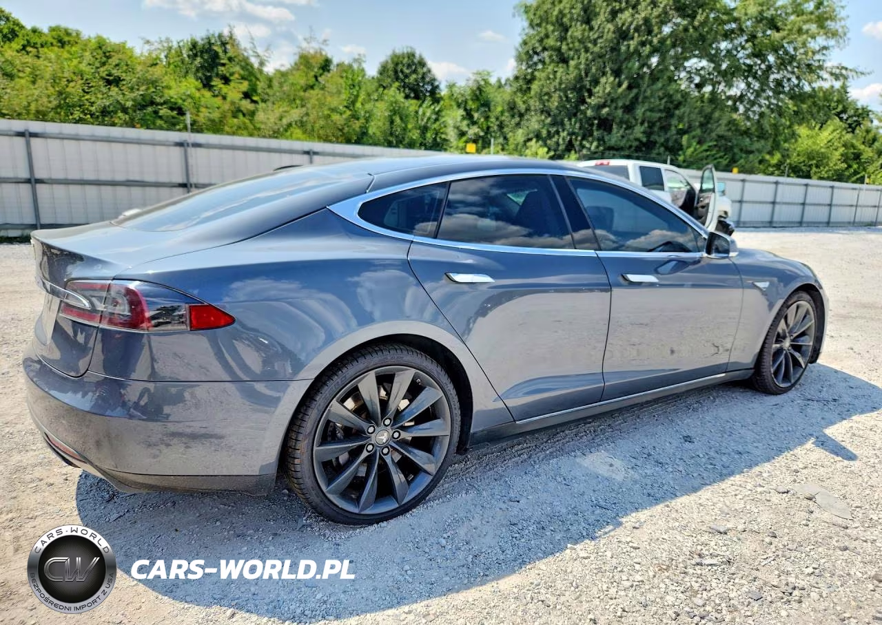 2013 Tesla Model S VIN:5YJSA1AC9DFP11174 - 3