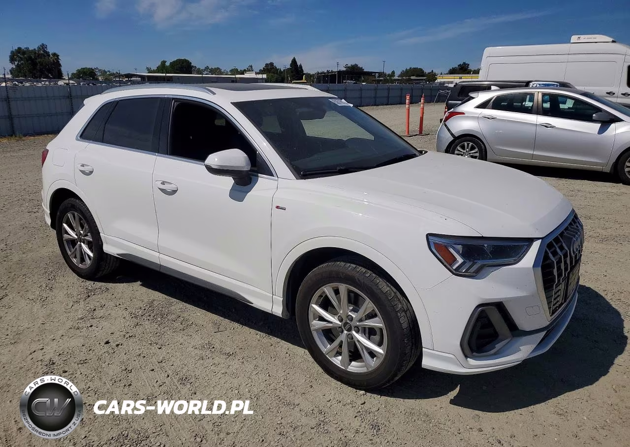 2023 Audi Q3 Premium S Line 45 VIN:WA1DECF31P1096662 - 4