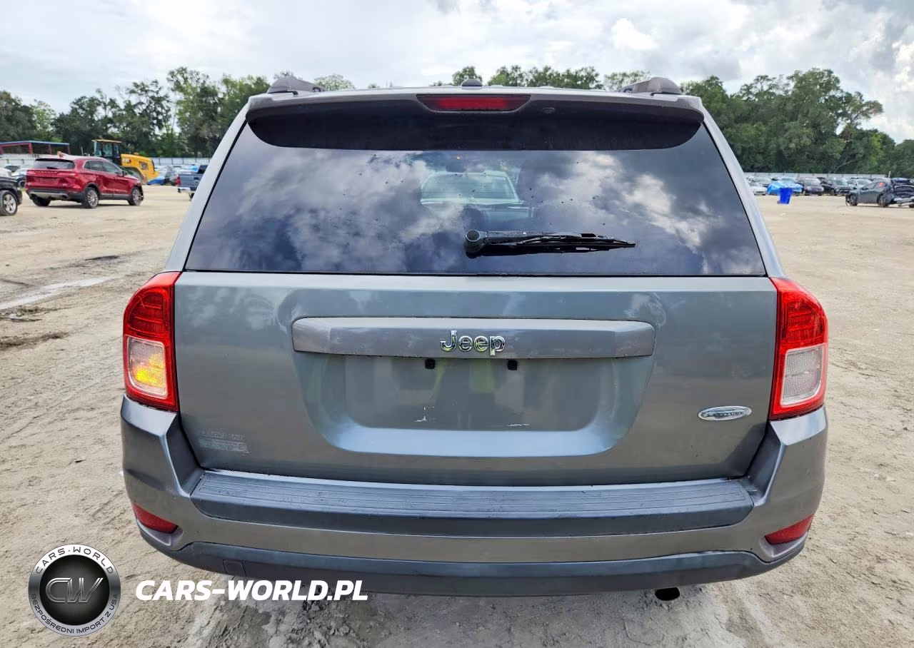 2013 Jeep Compass Latitude VIN:1C4NJCEB3DD196982 - 6
