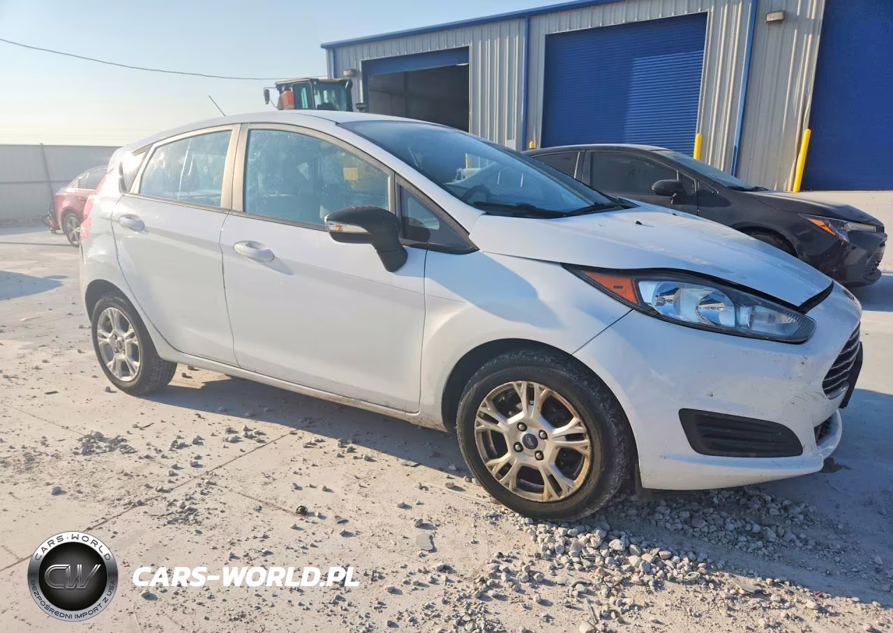 2014 Ford Fiesta Se VIN:3FADP4EJ8EM125604 - 4