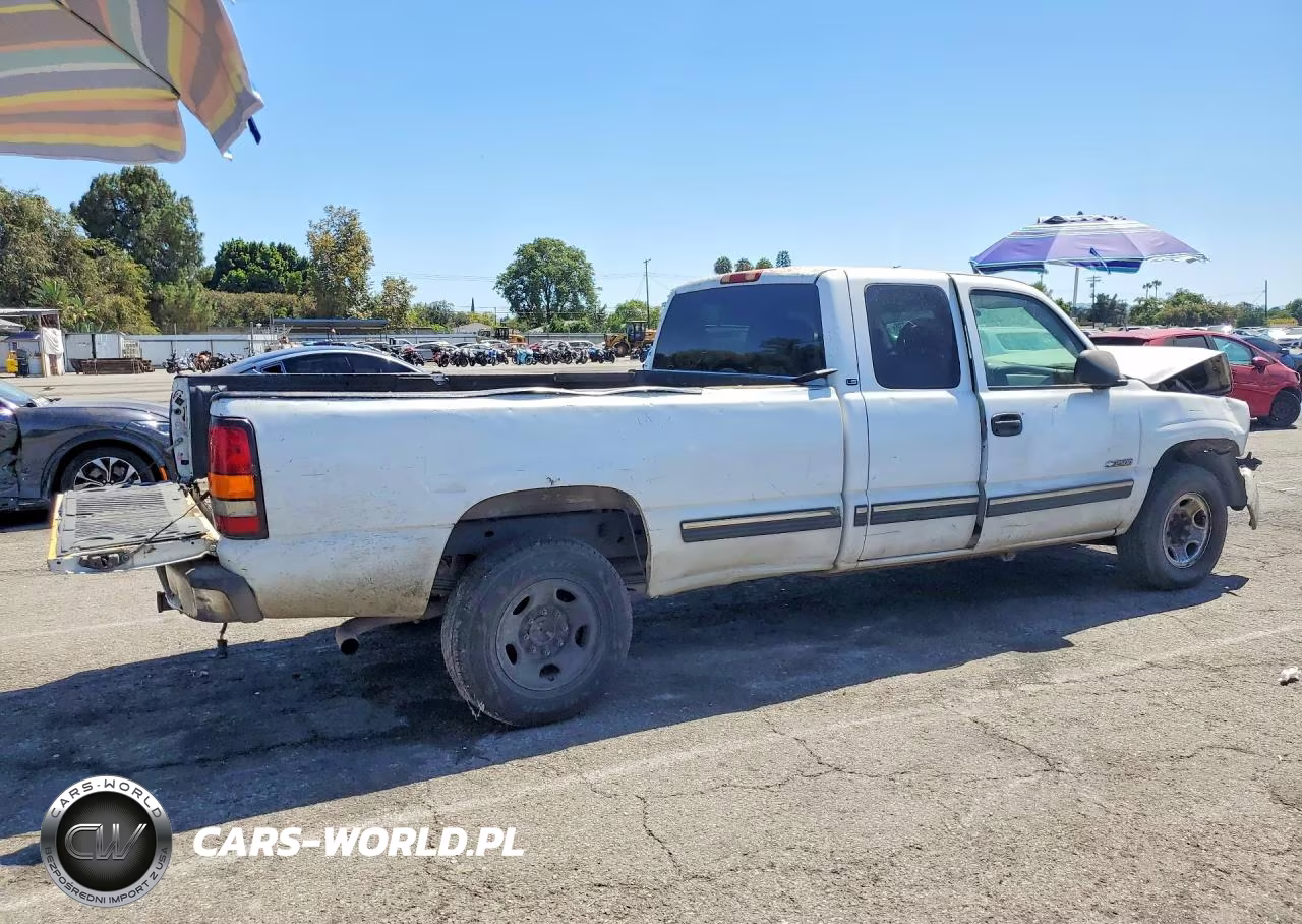 2000 Chevrolet Silverado C2500 VIN:1GCGC29U7YE292638 - 3