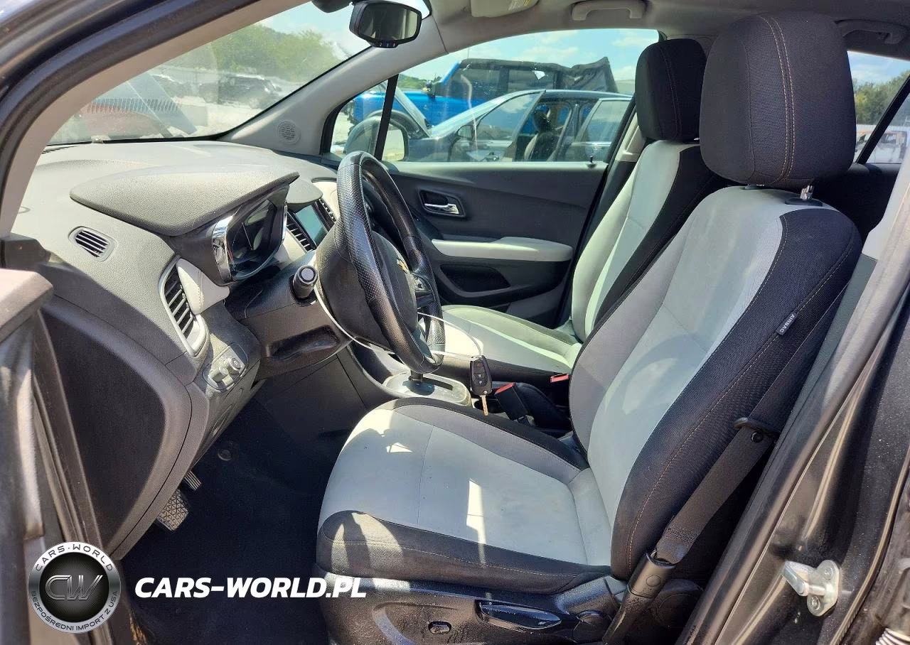 2019 Chevrolet Trax Ls VIN:3GNCJKSB2KL206275 - 7