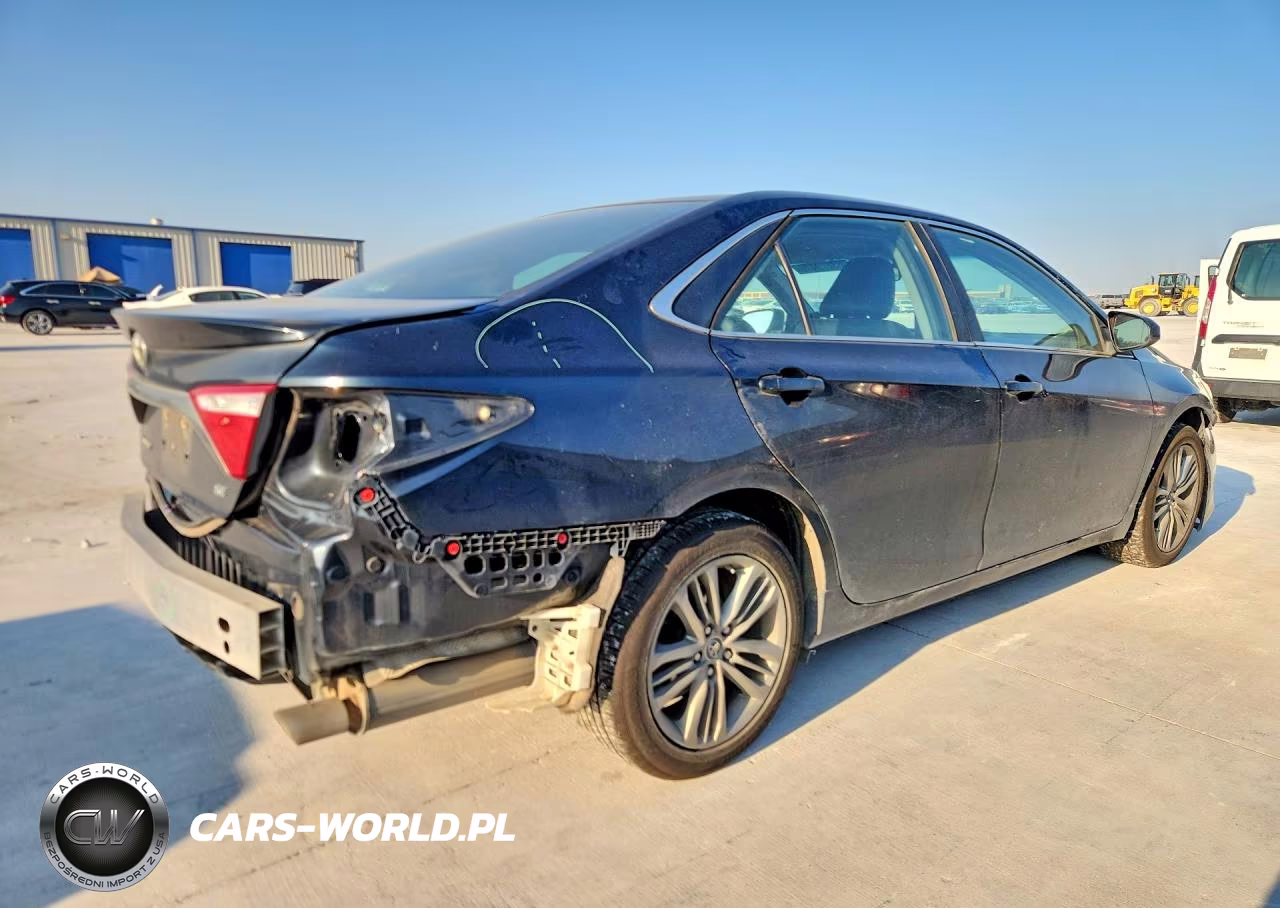 2015 Toyota Camry Se VIN:4T1BF1FKXFU941202 - 3