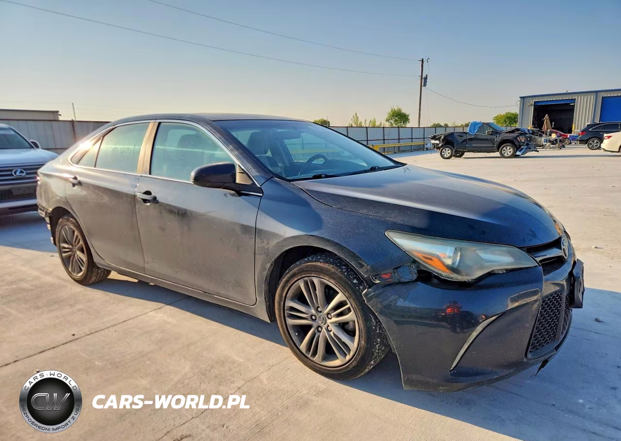 2015 Toyota Camry Se VIN:4T1BF1FKXFU941202 - 4