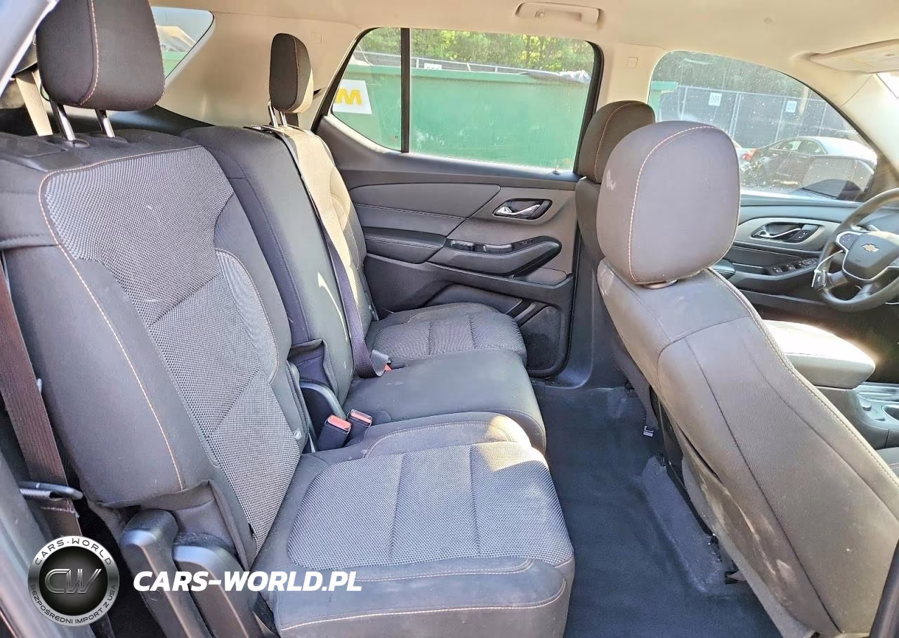 2018 Chevrolet Traverse Ls VIN:1GNERFKW3JJ106087 - 11