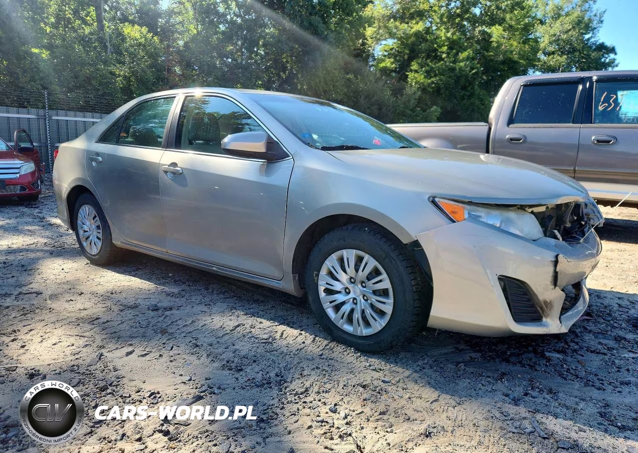 2014 Toyota Camry Le VIN:4T4BF1FK4ER357902 - 4