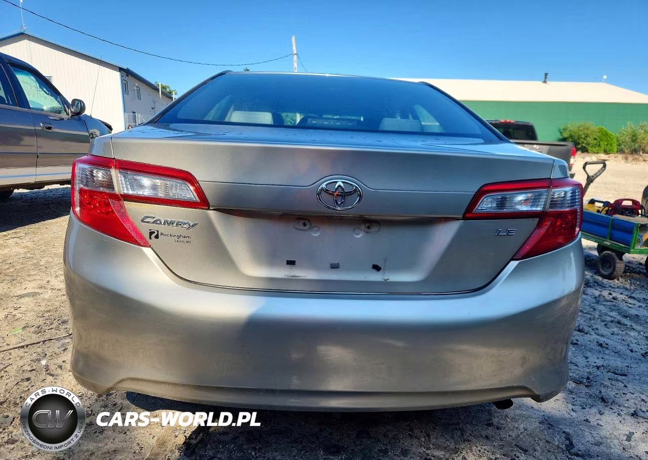 2014 Toyota Camry Le VIN:4T4BF1FK4ER357902 - 6