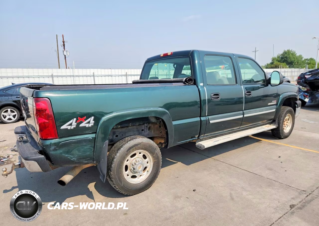 2003 Chevrolet Silverado K2500 Heavy Duty VIN:1GCHK231X3F151359 - 3