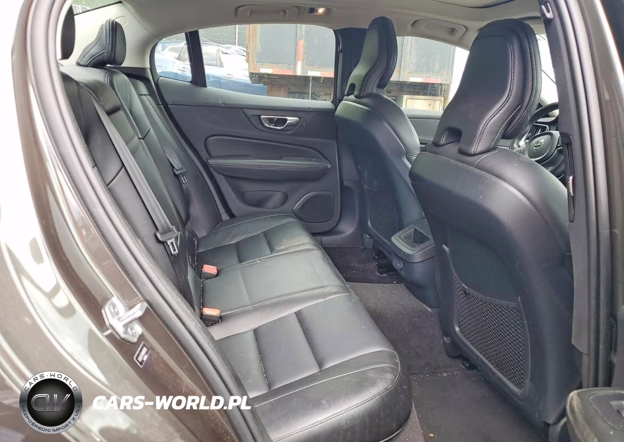 2022 Volvo S60 B5 Momentum VIN:7JRL12FZXNG161659 - 10