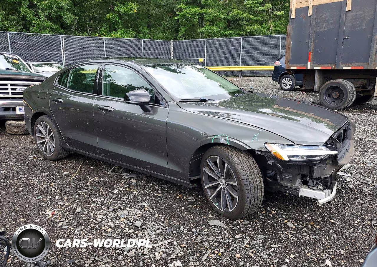 2022 Volvo S60 B5 Momentum VIN:7JRL12FZXNG161659 - 4