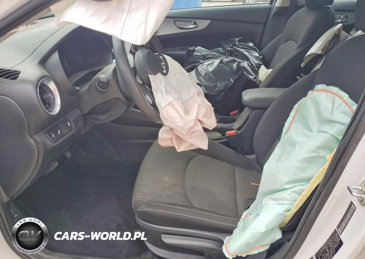 2023 Kia Forte Lxs VIN:3KPF24AD3PE591147 - 7