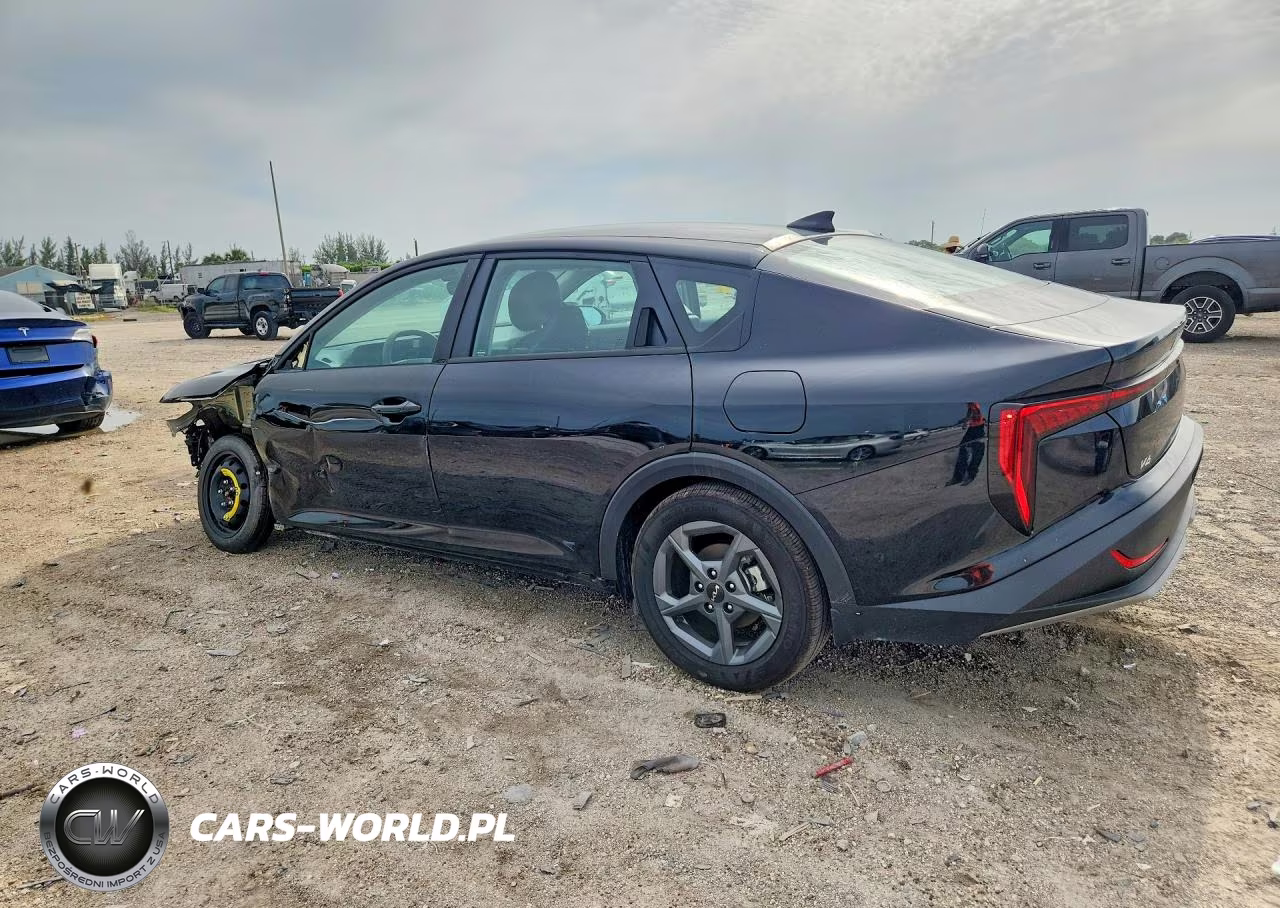 2025 Kia K4 Lxs VIN:3KPFT4DE3SE210889 - 2