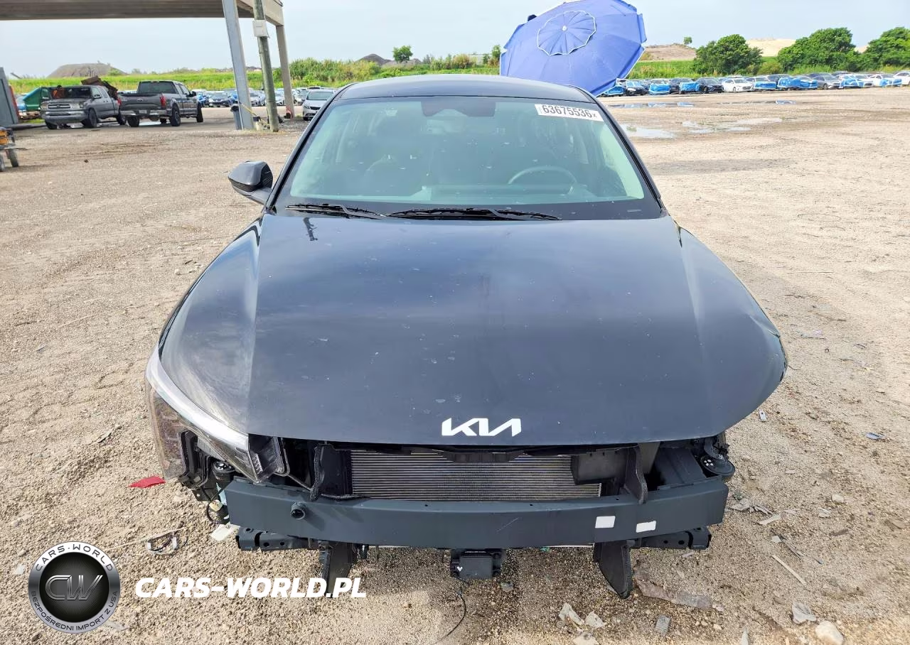 2025 Kia K4 Lxs VIN:3KPFT4DE3SE210889 - 5