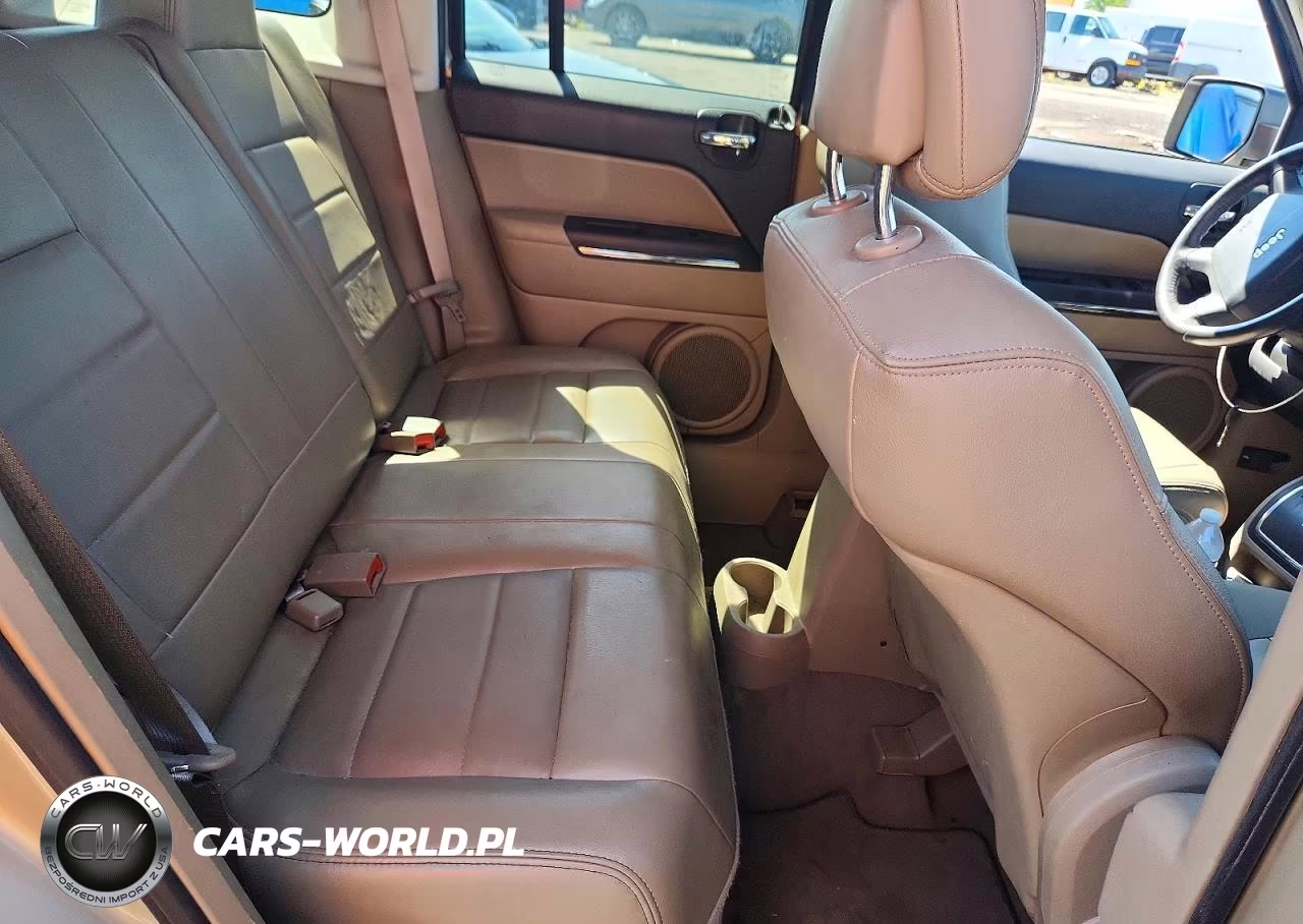2010 Jeep Patriot Limited VIN:1J4NT4GB6AD562551 - 11