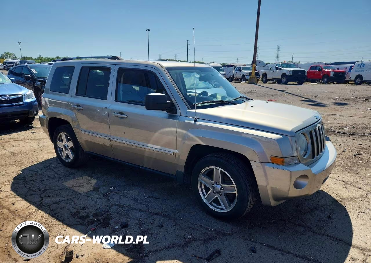 2010 Jeep Patriot Limited VIN:1J4NT4GB6AD562551 - 4