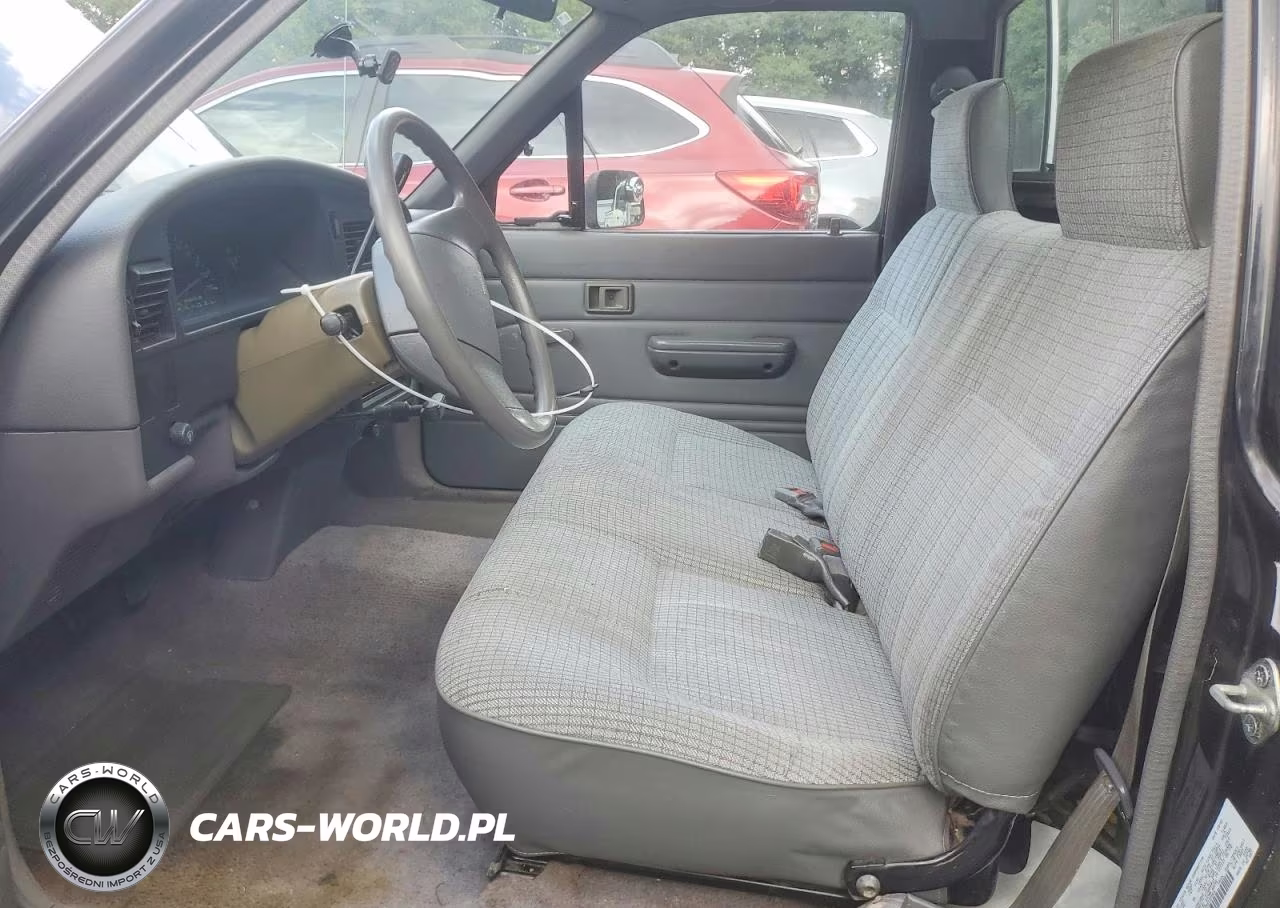 1991 Toyota Pickup Deluxe VIN:JT4RN81P2M5122869 - 7