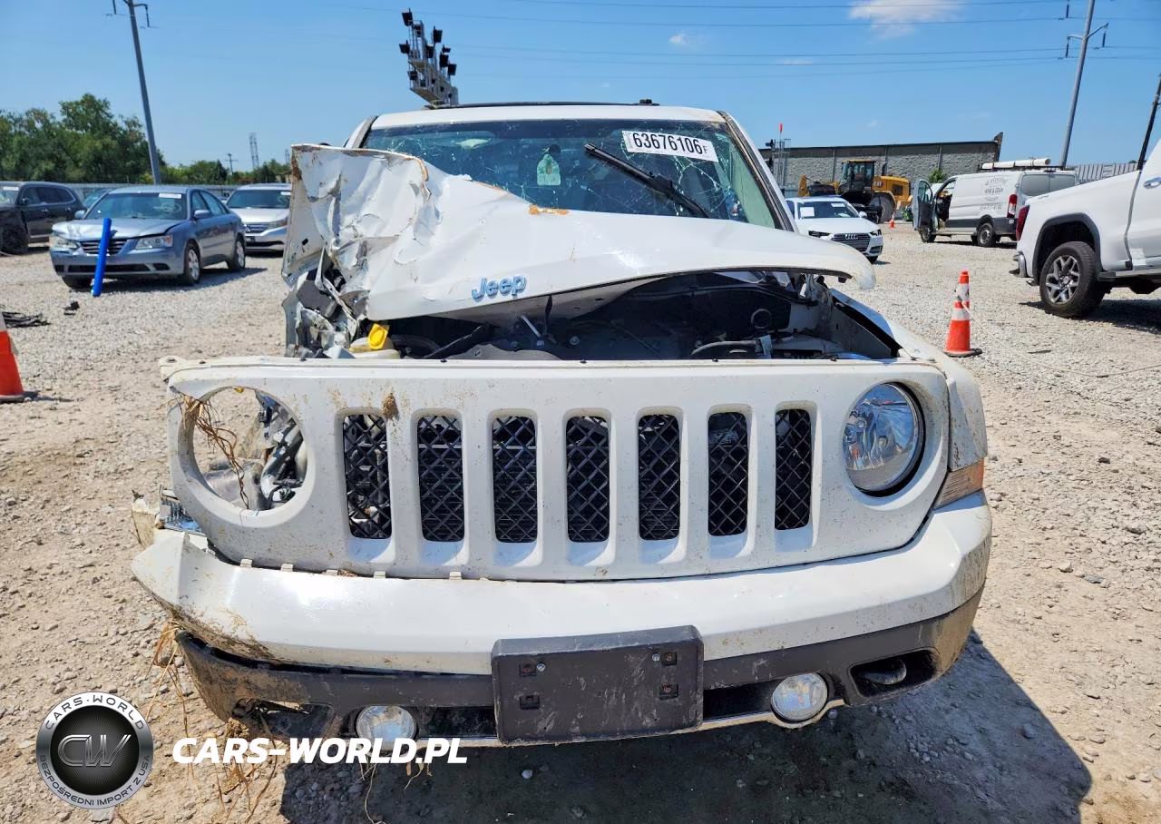 2014 Jeep Patriot Latitude VIN:1C4NJRFB5ED588462 - 5