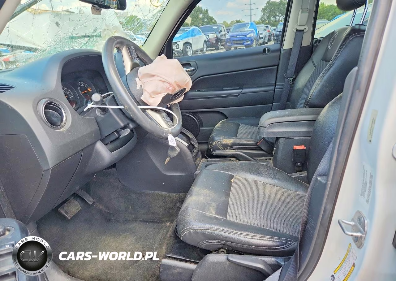 2014 Jeep Patriot Latitude VIN:1C4NJRFB5ED588462 - 7