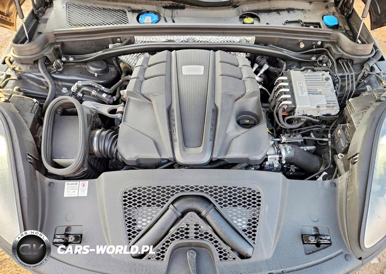 2019 Porsche Macan S VIN:WP1AB2A57KLB31205 - 12