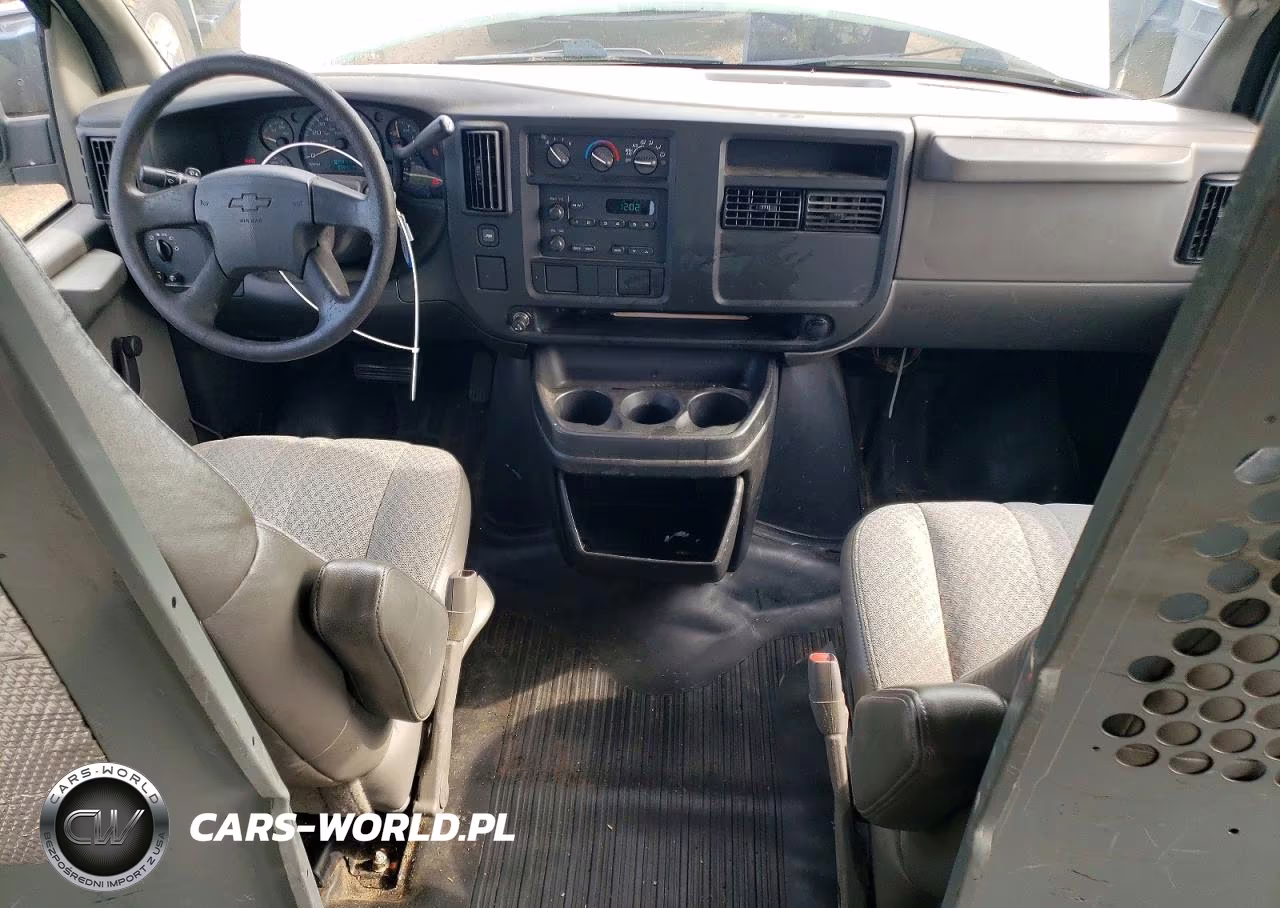 2005 Chevrolet Express 3500 Delivery Van VIN:1GCHG35V251122624 - 8