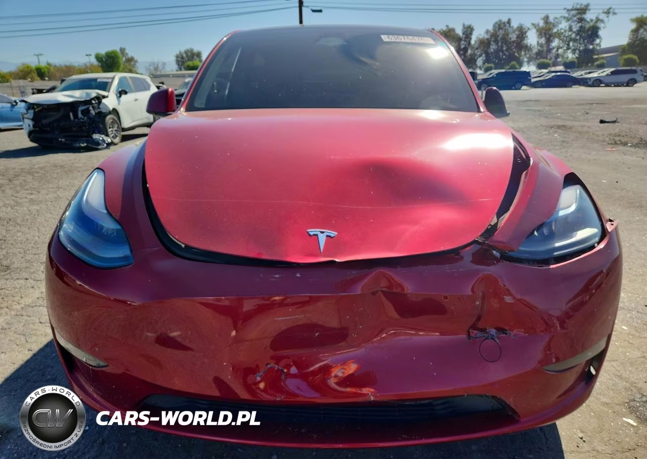 2024 Tesla Model Y VIN:7SAYGDEE5RA222736 - 5