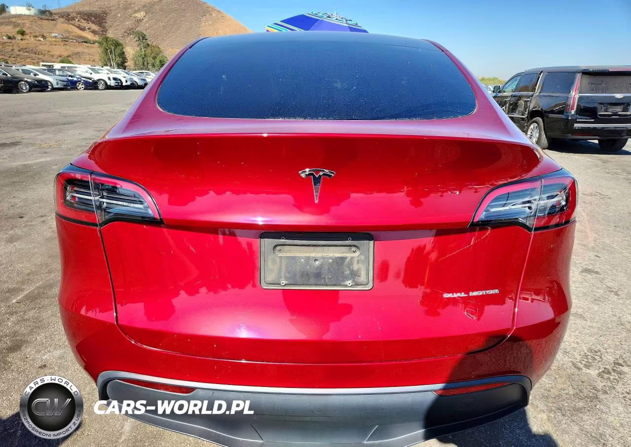 2024 Tesla Model Y VIN:7SAYGDEE5RA222736 - 6