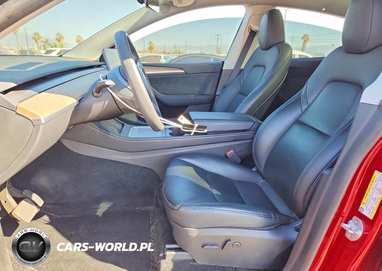 2024 Tesla Model Y VIN:7SAYGDEE5RA222736 - 7