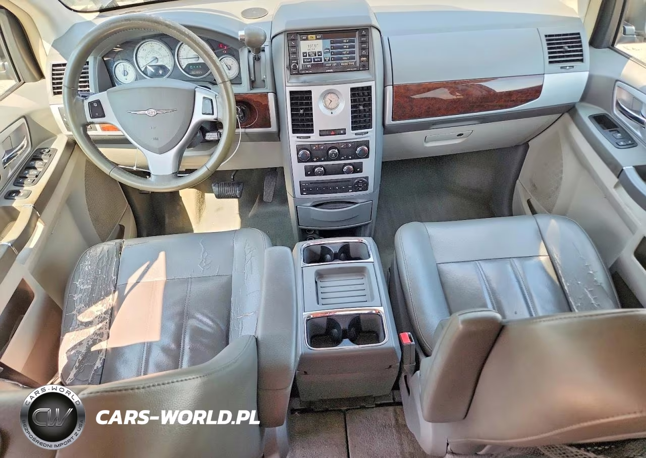 2010 Chrysler Town & Country Touring VIN:2A4RR5DX5AR201072 - 8