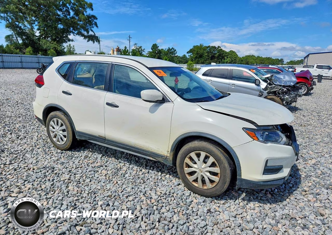 2017 Nissan Rogue S VIN:JN8AT2MT3HW138835 - 4