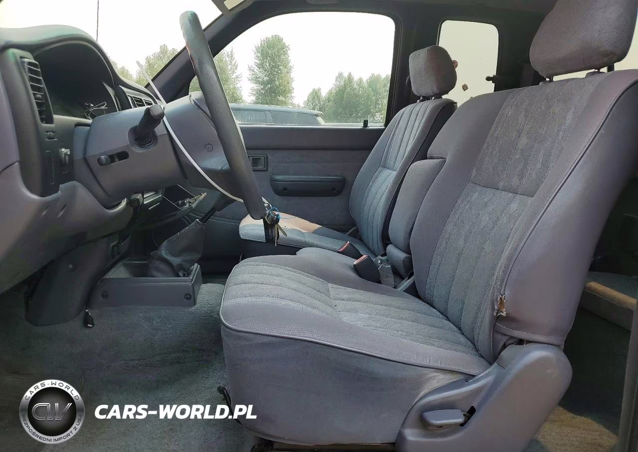 2000 Toyota Tacoma Base VIN:4TAVL52N7YZ642690 - 7