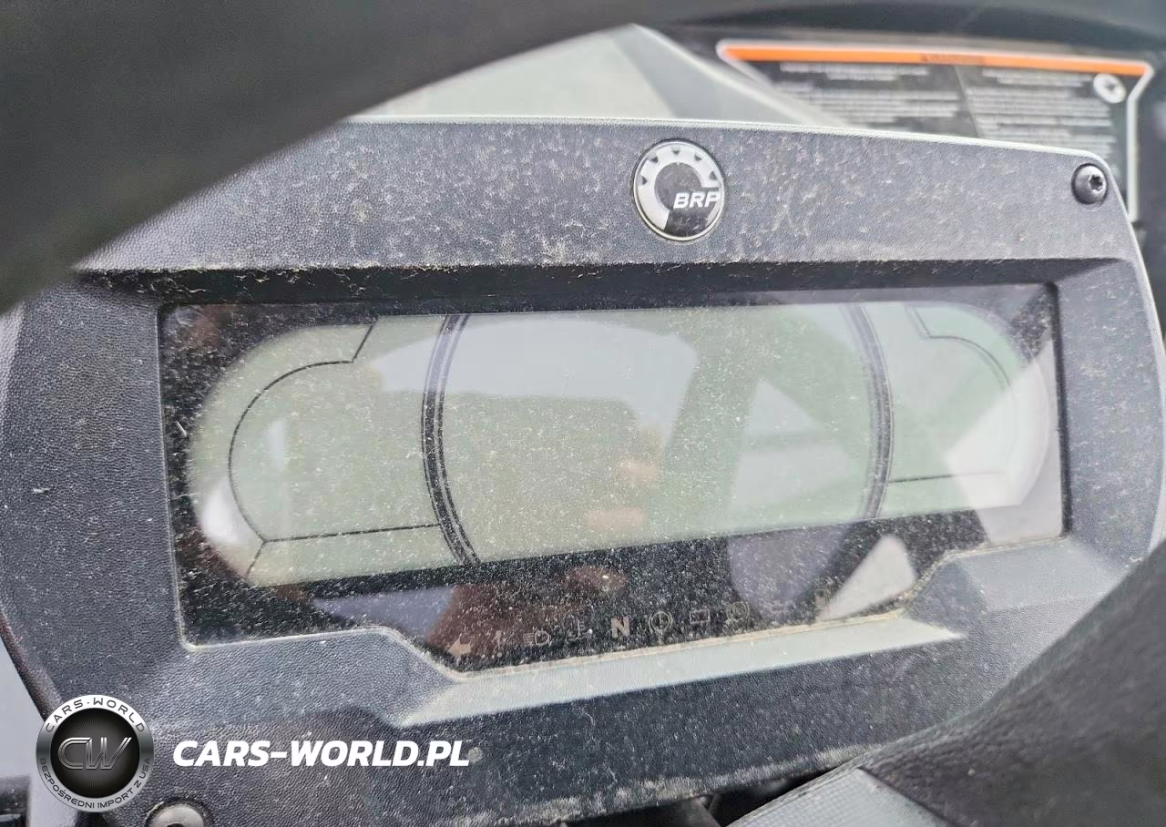 2025 Can-Am Commander Xmr Utility Vehicle VIN:MI6098A301K072525 - 8