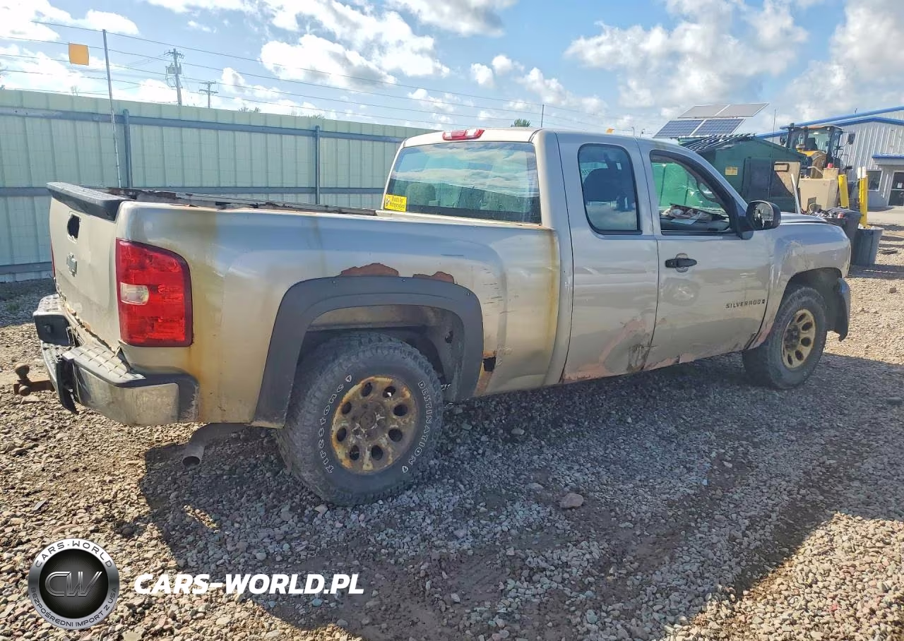 2008 Chevrolet Silverado C1500 VIN:1GCEC19X38Z331830 - 3