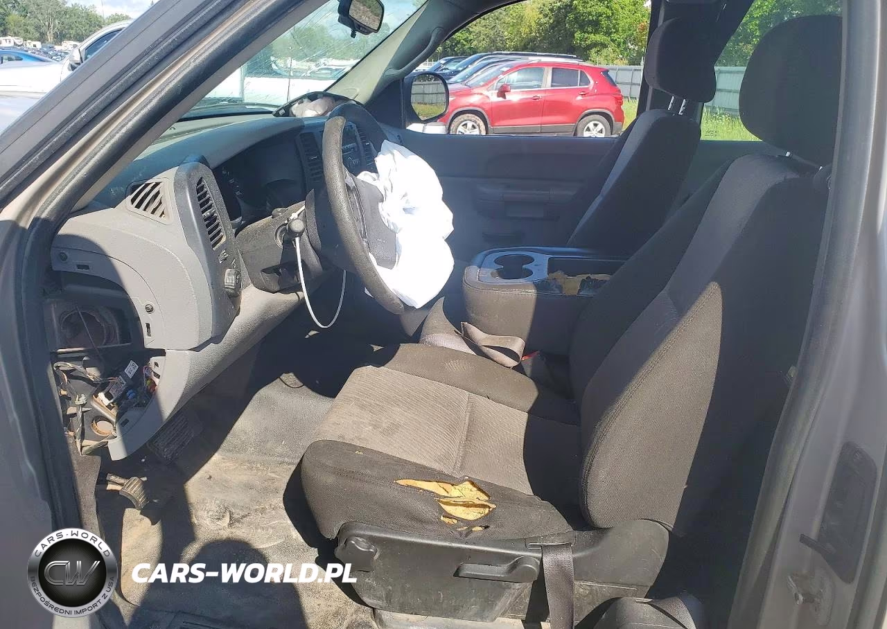 2008 Chevrolet Silverado C1500 VIN:1GCEC19X38Z331830 - 7